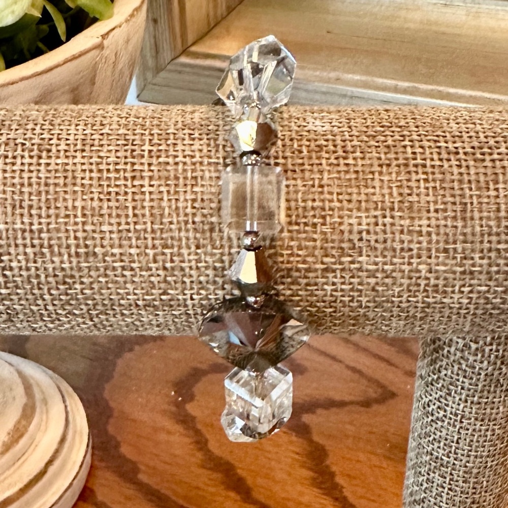Premier Designs Ice Crystal Stretch Bracelet